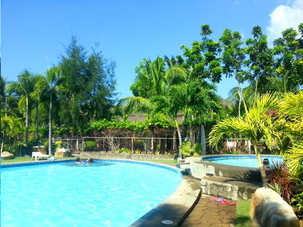 Bakasyunan Resort And Conference Center - Zambales Iba Exterior photo